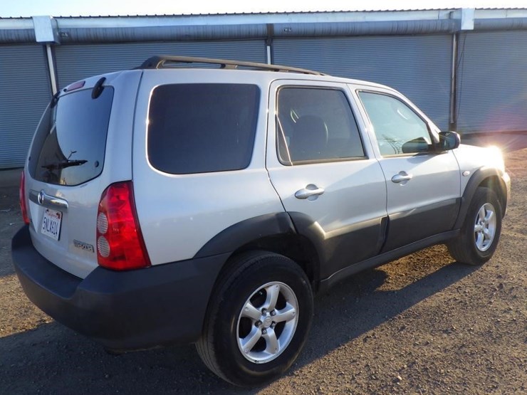 2005-mazda-tribute-image-3