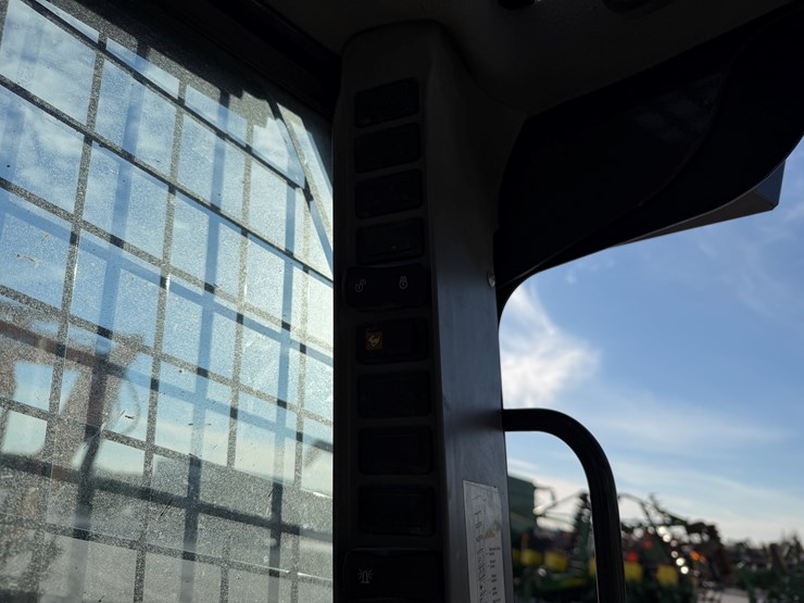 2022-case-tr310b-image-11