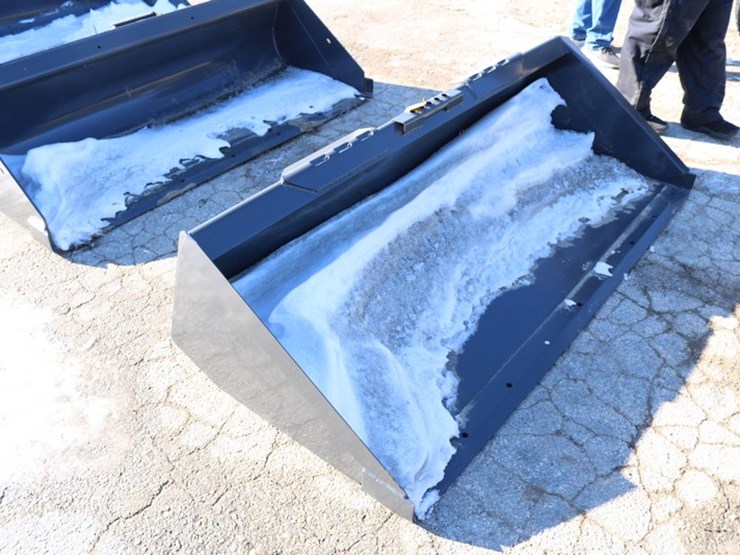 new-holland-78-image-2