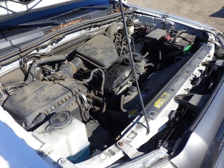 2013-toyota-tacoma-image-9