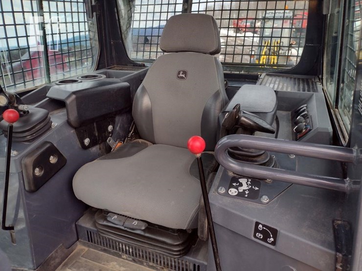 2022-deere-650k-lgp-image-15