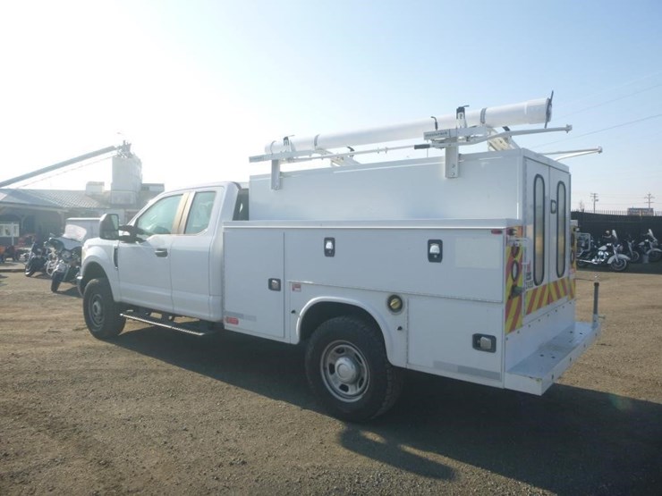 2017-ford-f350-image-4