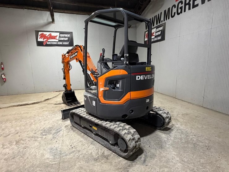 2026-develon-dx27z-7-image-3