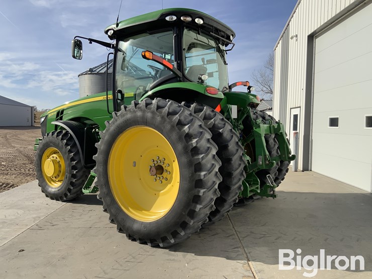 2012-john-deere-8235r-image-7