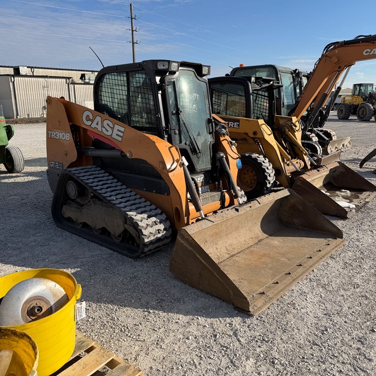 2022 CASE TR310B