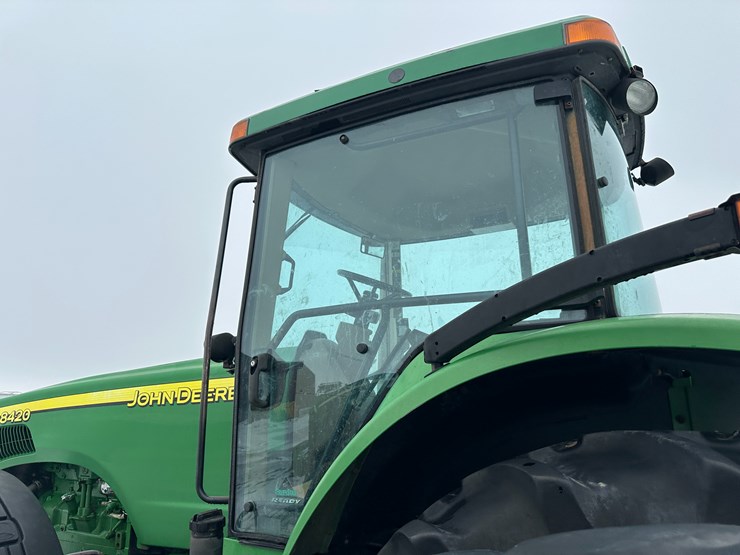 2004-john-deere-8420-image-25