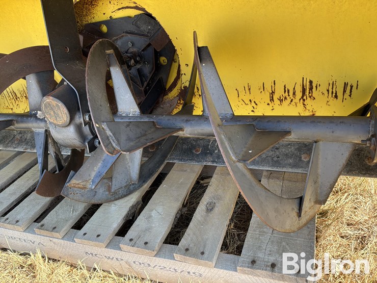 john-deere-snow-blower-compact/utility-tractor-attachment-image-19