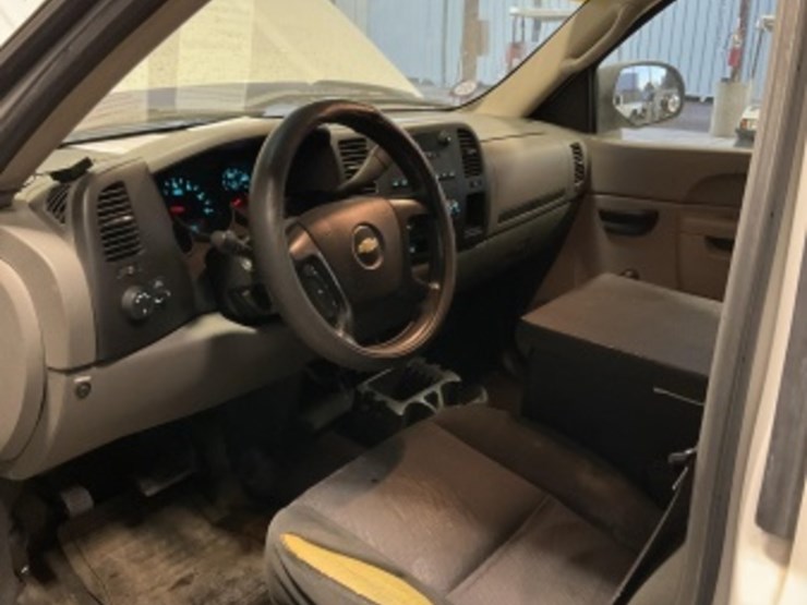 2012-chevrolet-silverado-1500-image-22