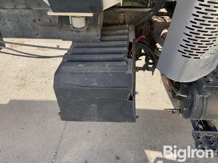 2009-international-7300-image-15