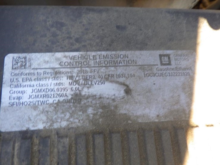 2018-chevrolet-2500hd-image-13