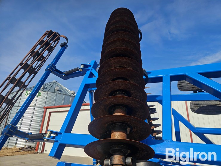 2011-landoll-7431-26-image-17