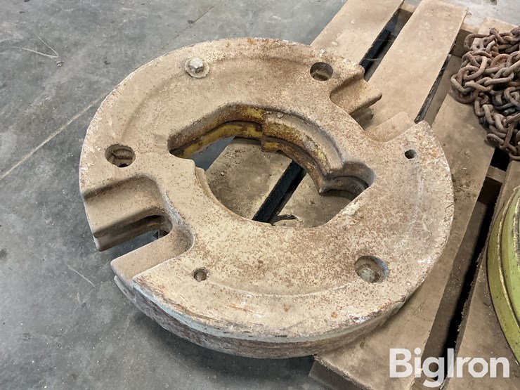 john-deere-24-image-12