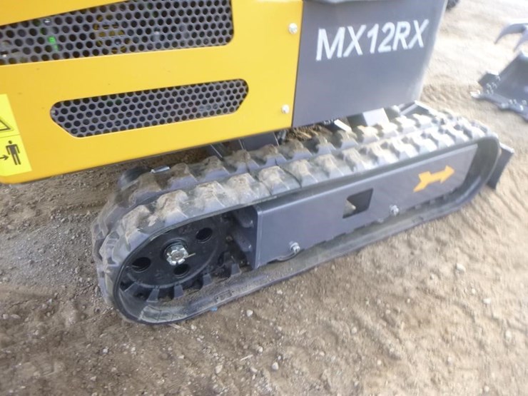 agt-mx12rx-hydraulic-excavator-image-26