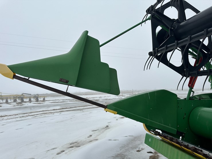 2015-john-deere-635f-image-42