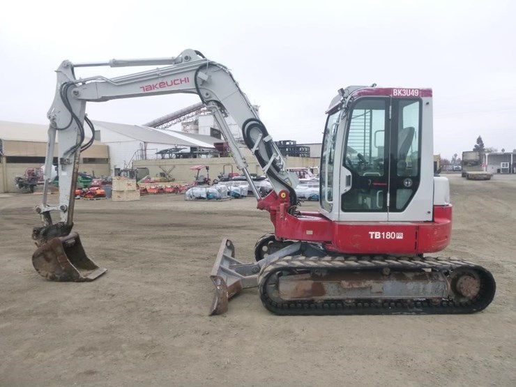 2012-takeuchi-tb180fr-image-5