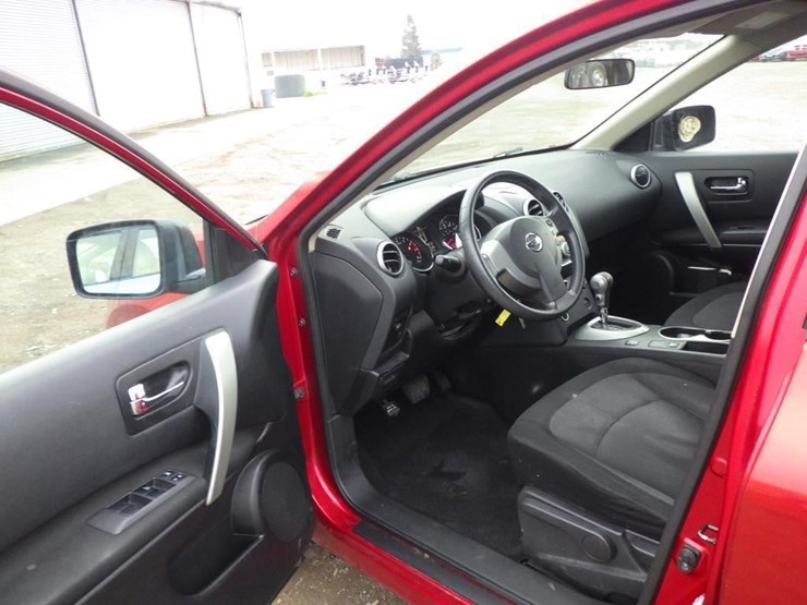 2012-nissan-rogue-image-5