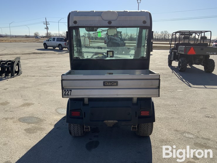 2017-club-car-carryall-300-image-6