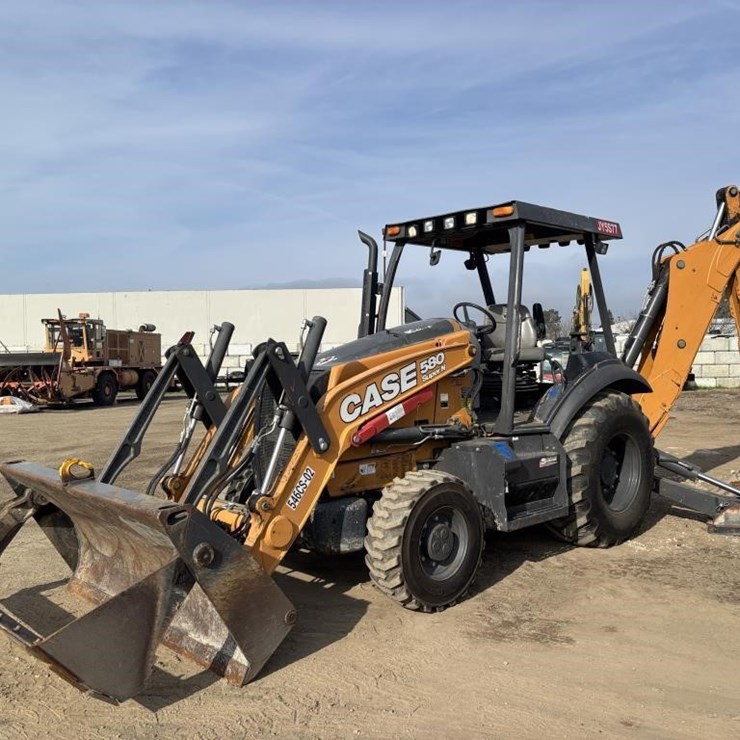 2018 CASE 580SN