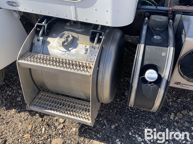 2012-peterbilt-337-image-9