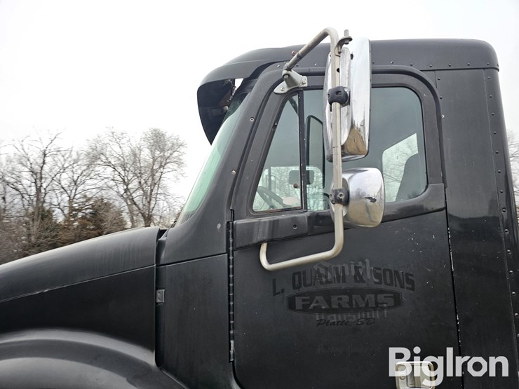 2003-freightliner-columbia-120-image-12