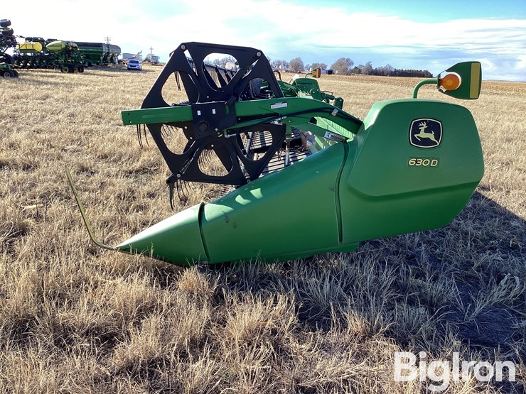 2009-john-deere-630d-image-8