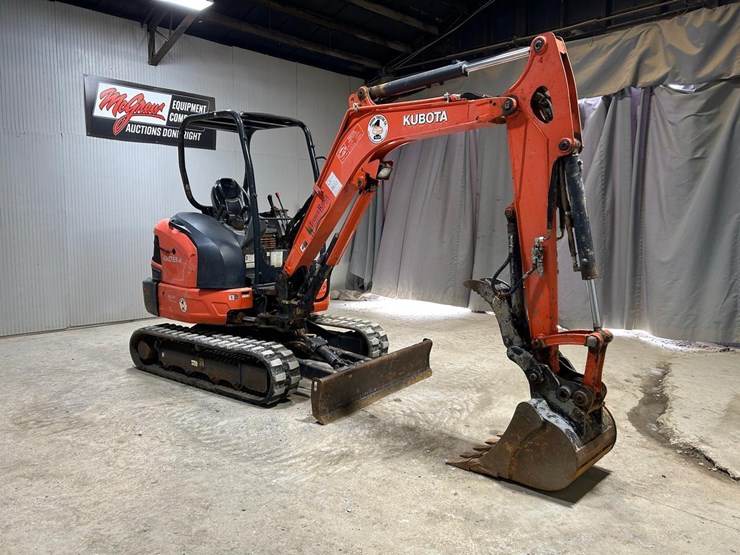 2019-kubota-kx033-4-image-5