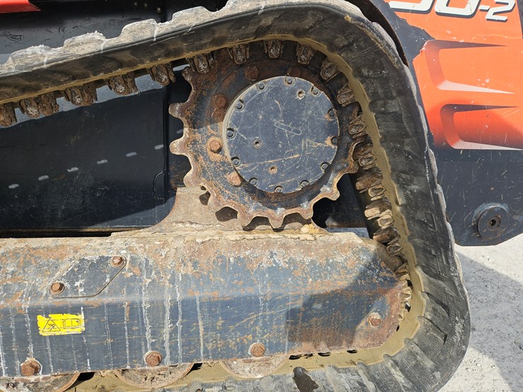 2014-kubota-svl90-2-image-14