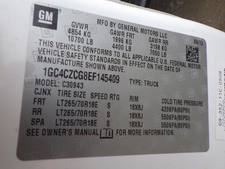 2014-chevrolet-3500hd-image-15