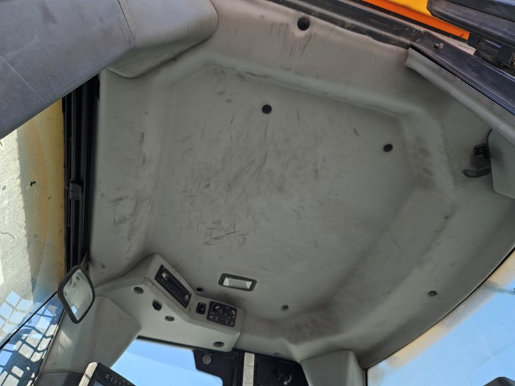 2021-deere-444p-image-17