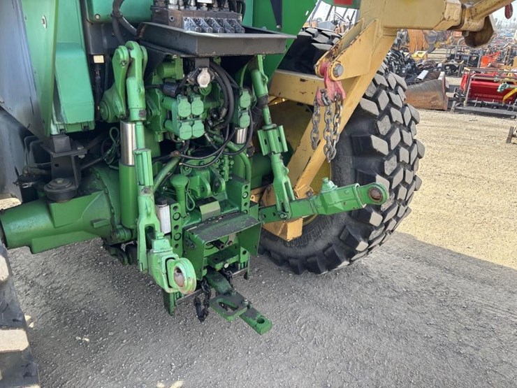 2005-john-deere-7220-image-12