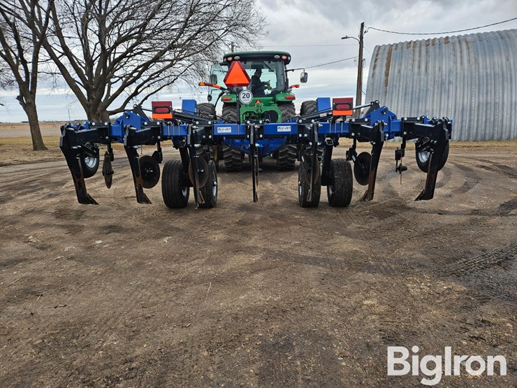 2024-blu-jet-sub-tiller-4-image-16