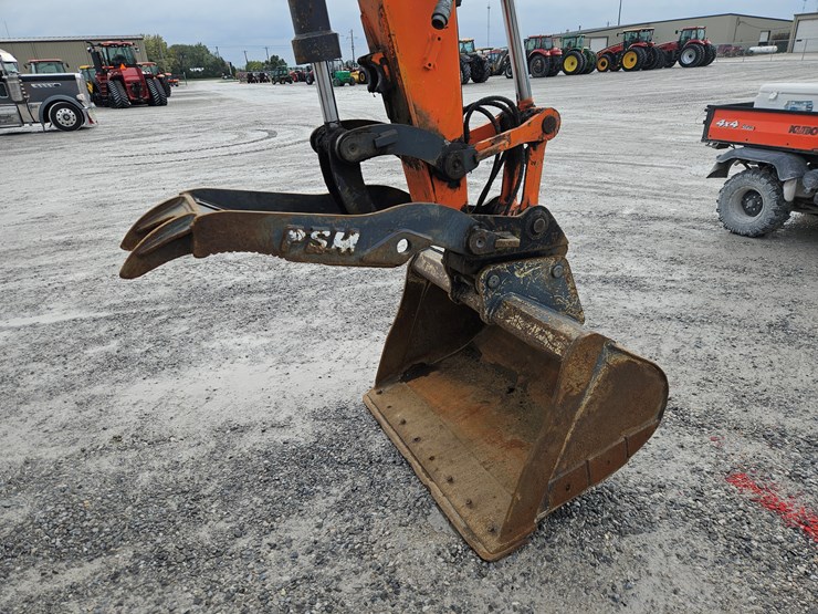 2018-hitachi-zx85usb-5-image-25