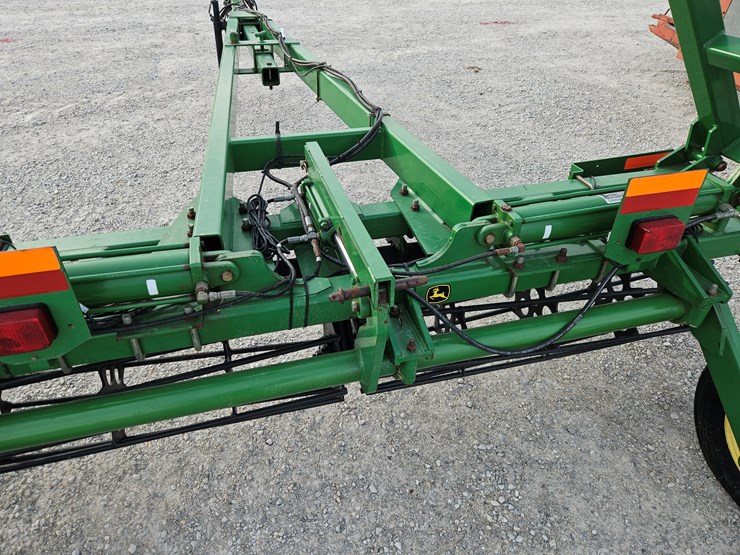 john-deere-200-image-7