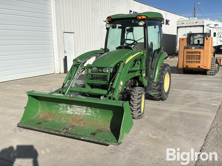 2013-john-deere-3520-image-1