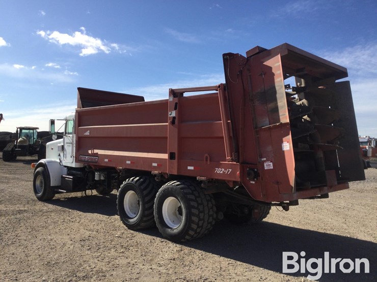 2001-peterbilt-378-image-7