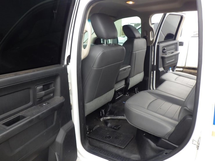 2016-dodge-1500-image-7