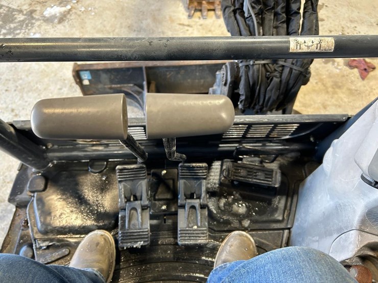 2017-deere-30g-image-27