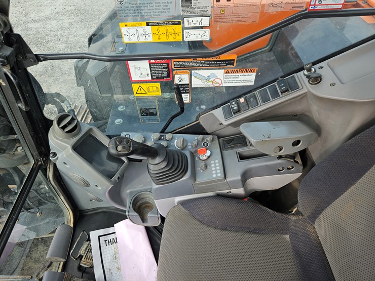 2018-hitachi-zx85usb-5-image-10