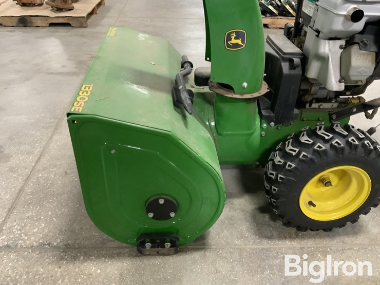 john-deere-16-image-9