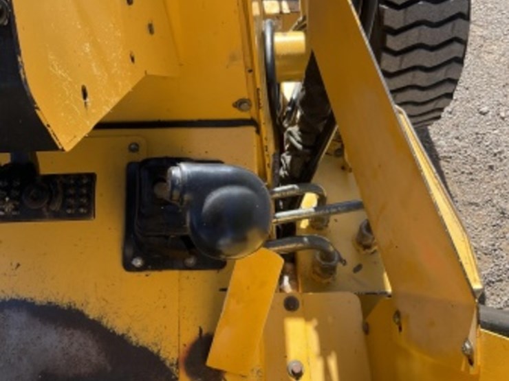 deere-210le-image-26