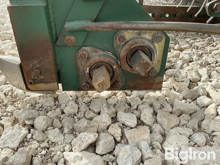 2011-pickett-8030-image-13