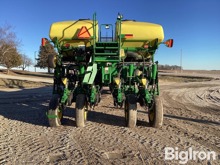 2006-john-deere-1770nt-image-6