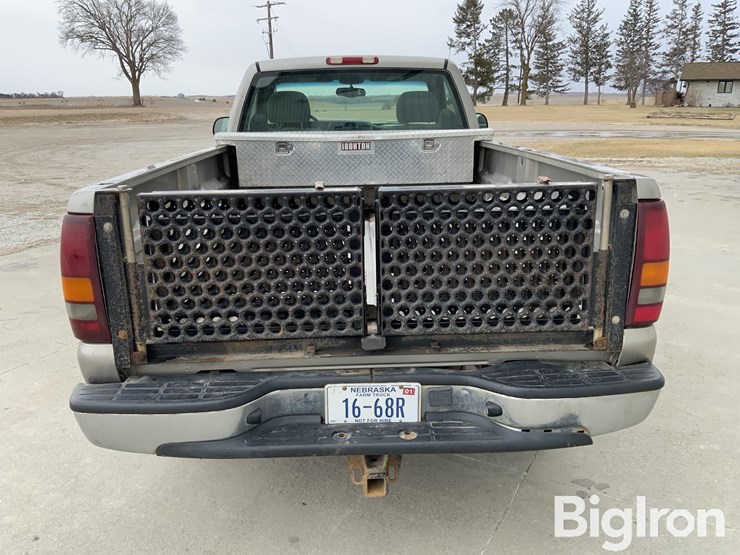 2002-chevrolet-silverado-1500-image-6