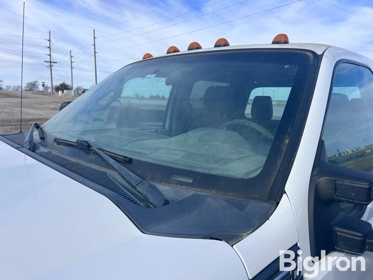 2015-ford-f550-image-14