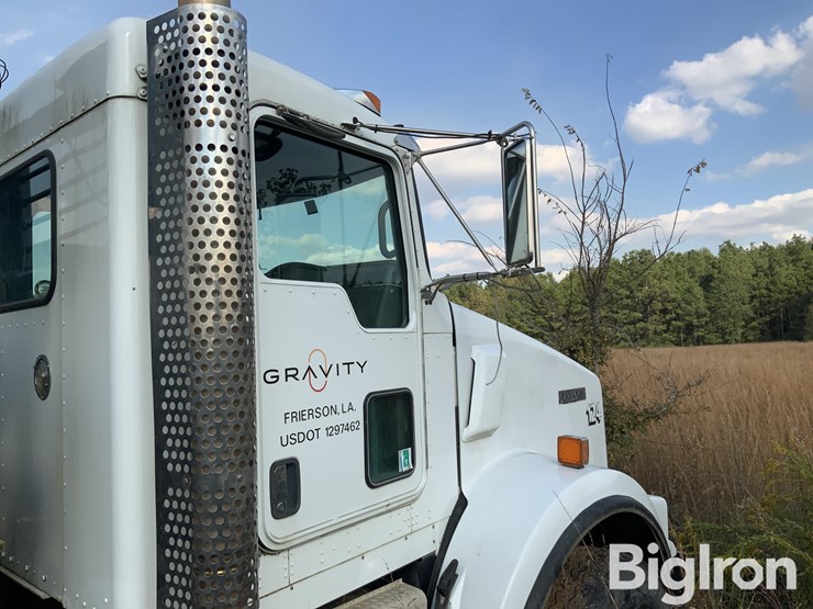 2012-kenworth-t800-image-6