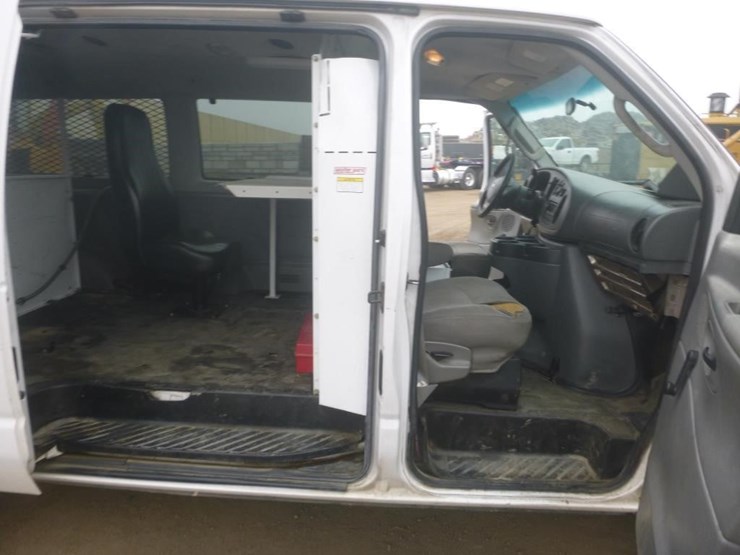 2006-ford-e350-image-7