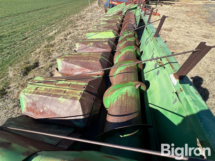 john-deere-854a-image-13