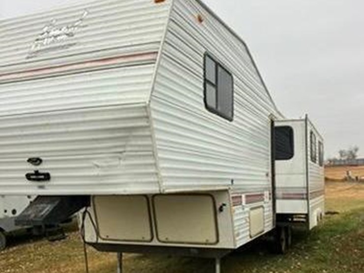 1994-skyline-nomad-special-3055-camper-image-1