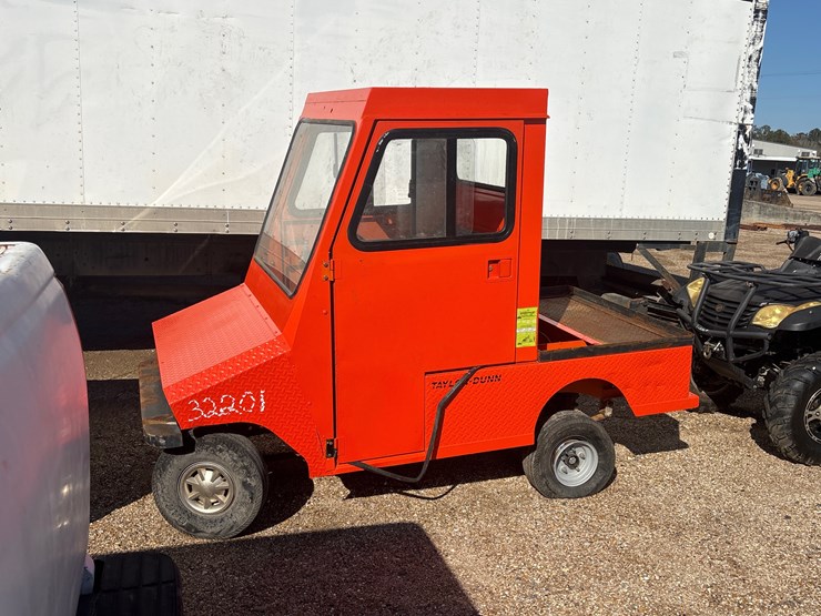 #32201-•-taylor-dunn-cab-golf-cart-|-parts-or-repair-image-1