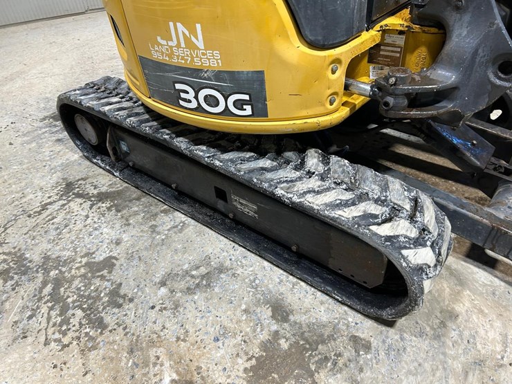 2017-deere-30g-image-13